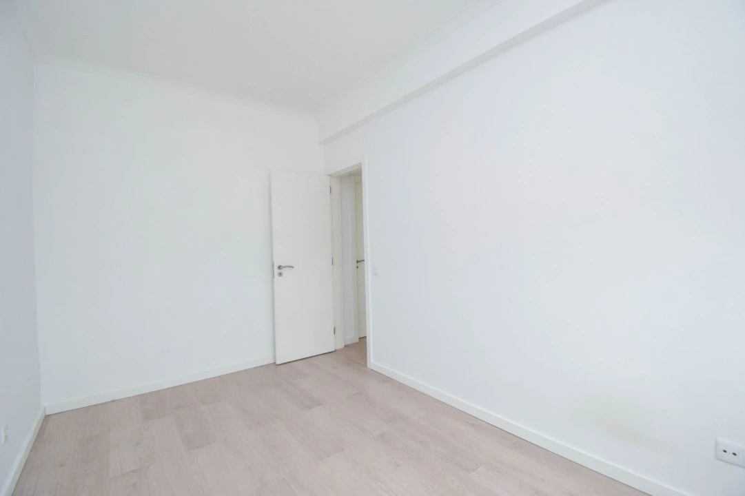 Apartamento T2 para Venda em Algueirão-Mem Martins Foto 12