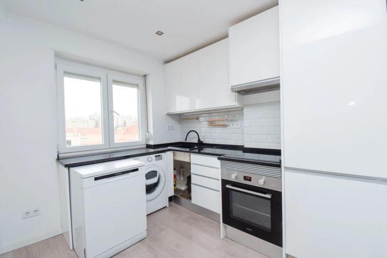 Apartamento T2 para Venda em Algueirão-Mem Martins Foto 7