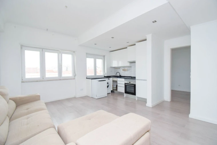 Apartamento T2 para Venda em Algueirão-Mem Martins Foto 9