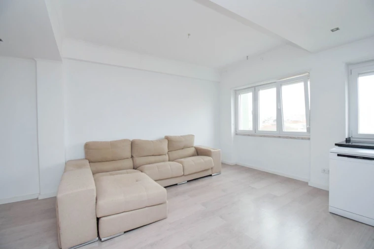 Apartamento T2 para Venda em Algueirão-Mem Martins Foto 14