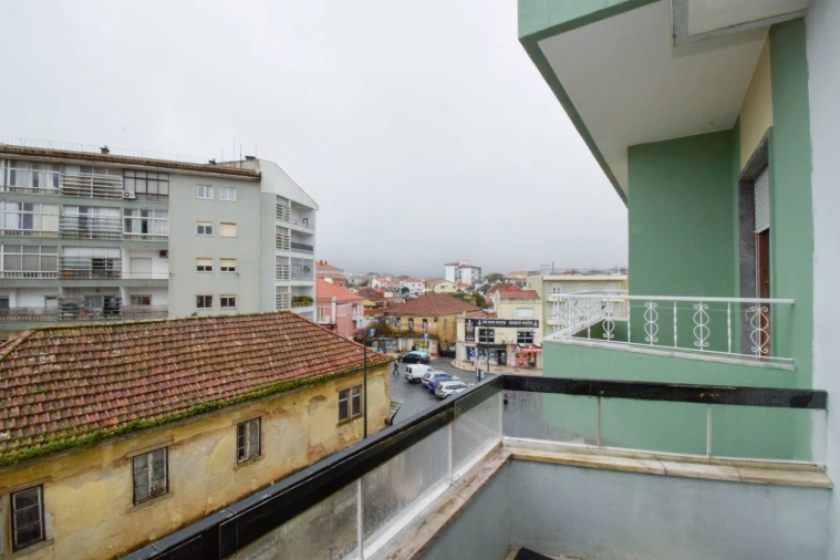 Apartamento T2 para Venda em Algueirão-Mem Martins Foto 23