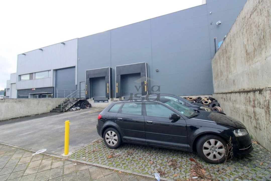 Armazém para Arrendamento em Alfena Foto 9