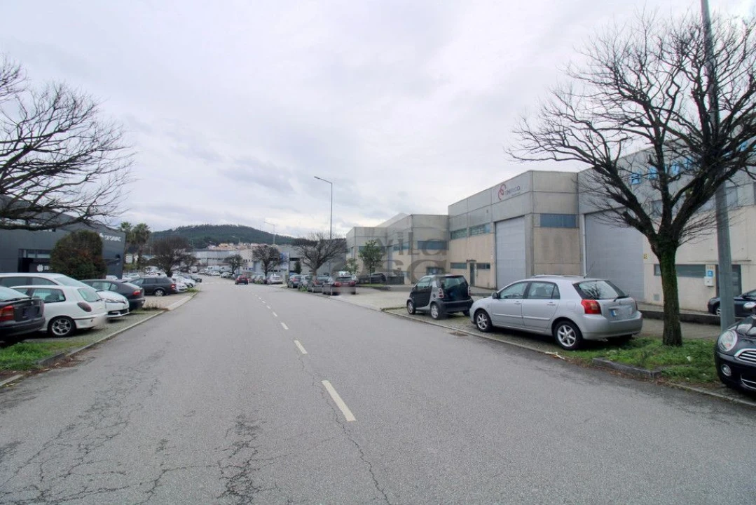 Armazém para Arrendamento em Alfena Foto 11