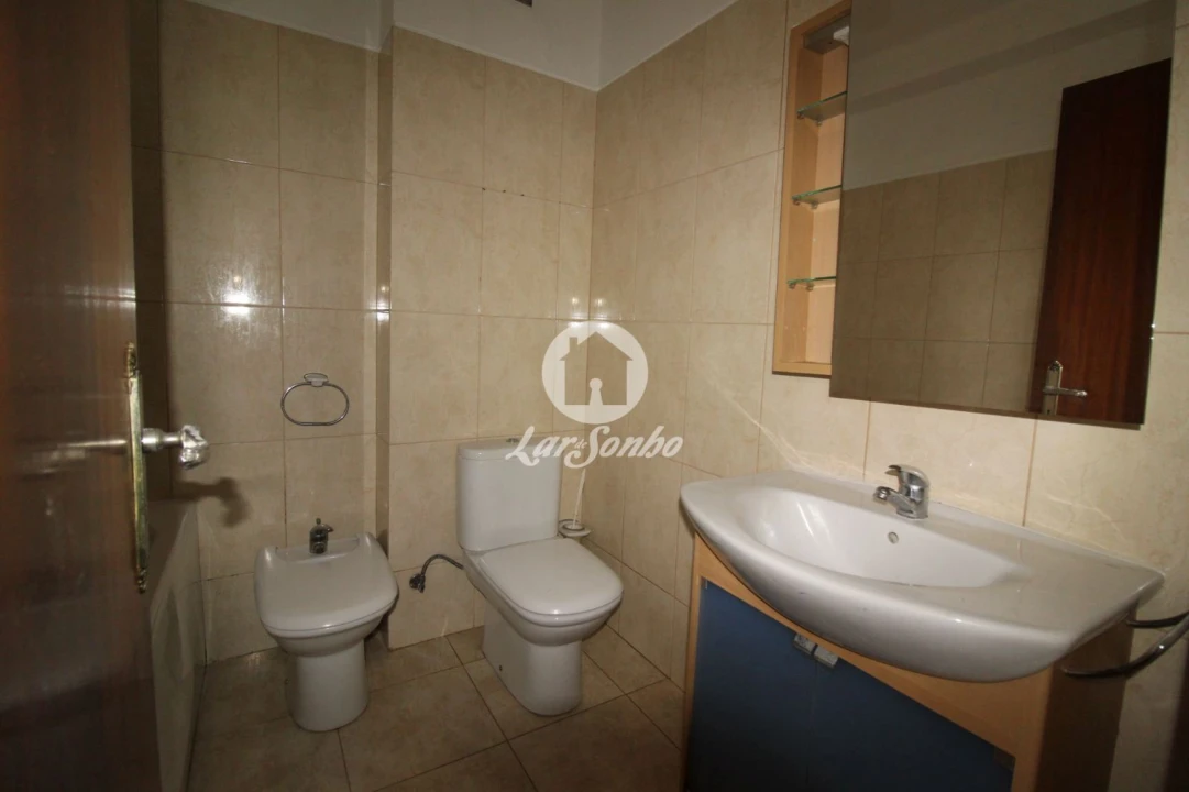 Apartamento T3 para Venda em Fafe Foto 3