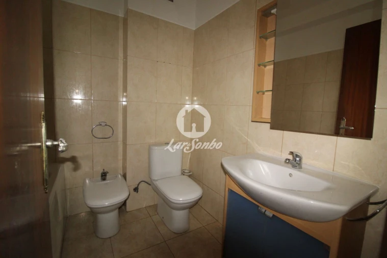 Apartamento T3 para Venda em Fafe Foto 3