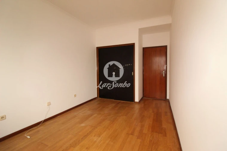 Apartamento T3 para Venda em Fafe Foto 6