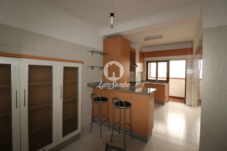 Apartamento T3 para Venda em Fafe Foto 9