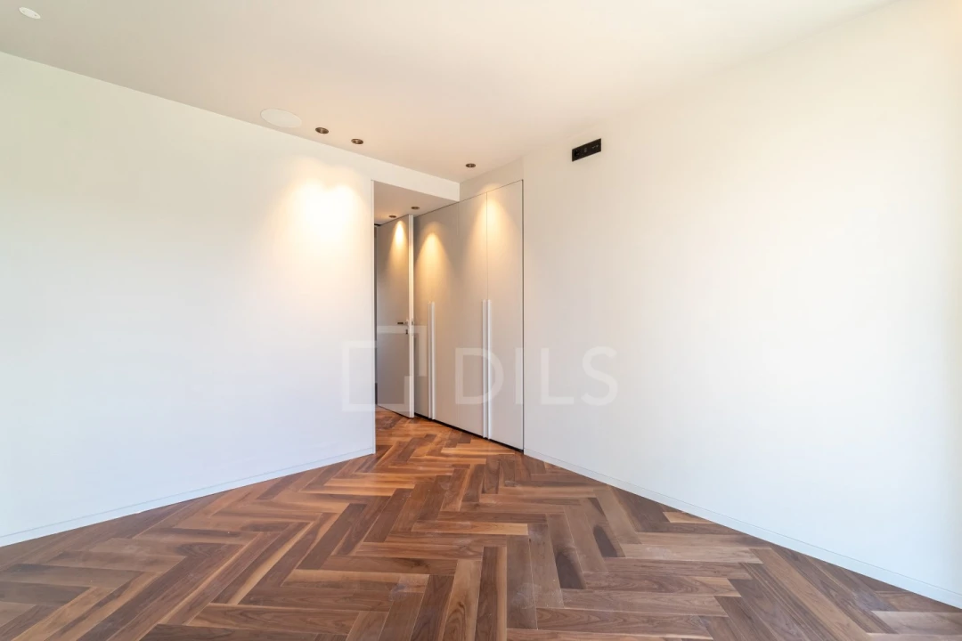 Apartamento T4 para Venda em Lordelo do Ouro e Massarelos Foto 19