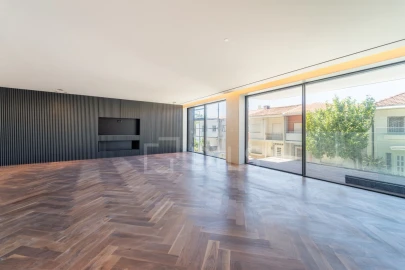 Apartamento T4 para Venda em Lordelo do Ouro e Massarelos