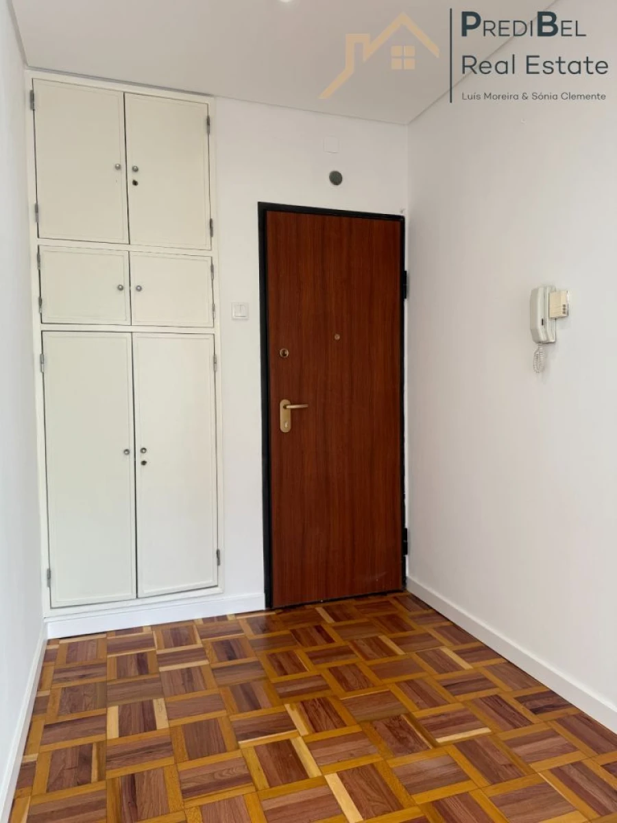 Apartamento T3 para Venda em Águas Livres Foto 16