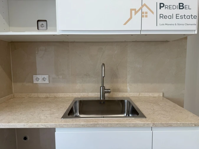 Apartamento T3 para Venda em Águas Livres Foto 13