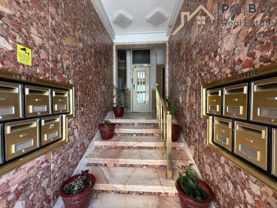 Apartamento T3 para Venda em Águas Livres Foto 27