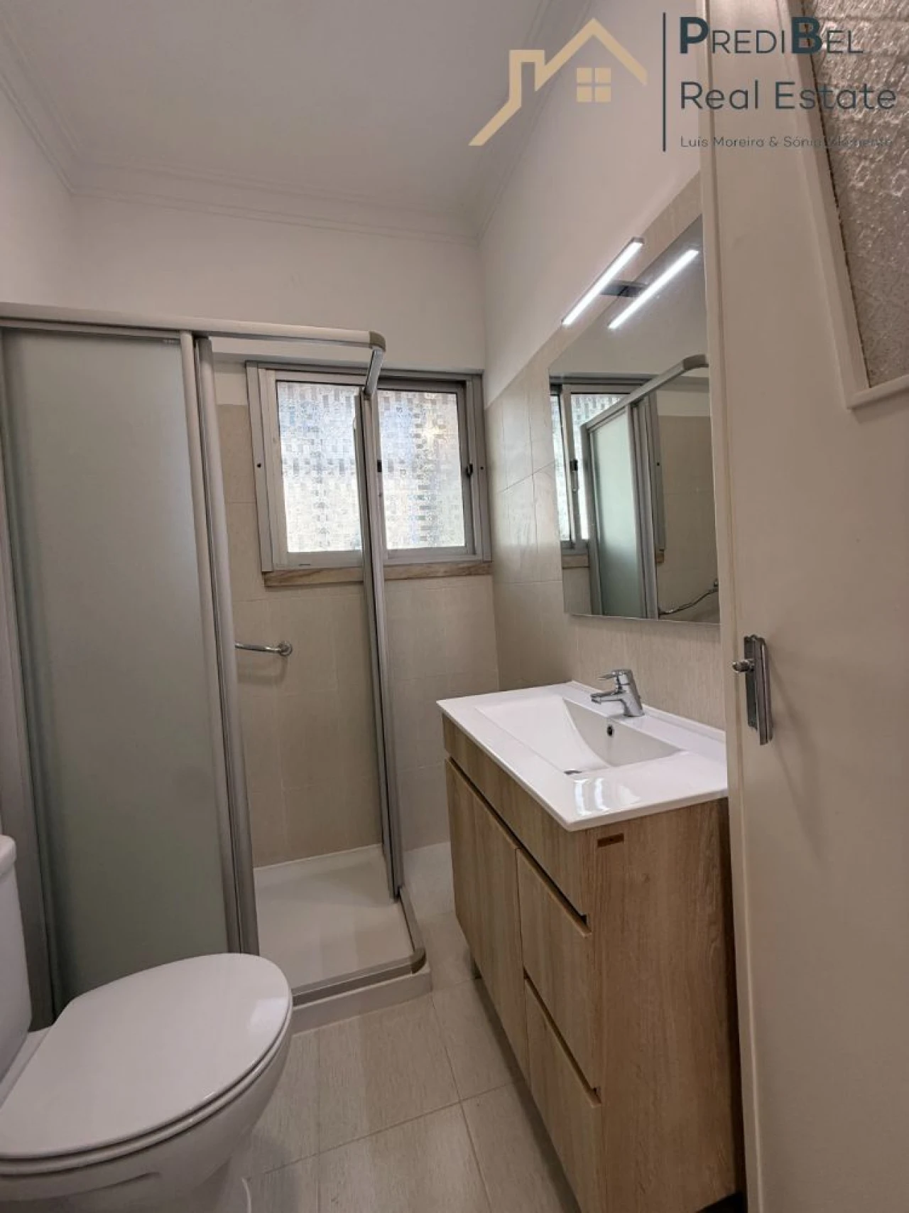 Apartamento T3 para Venda em Águas Livres Foto 20