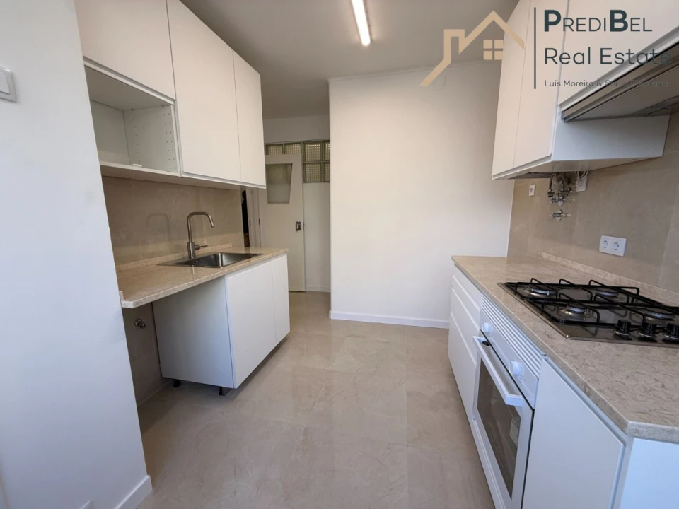 Apartamento T3 para Venda em Águas Livres Foto 11