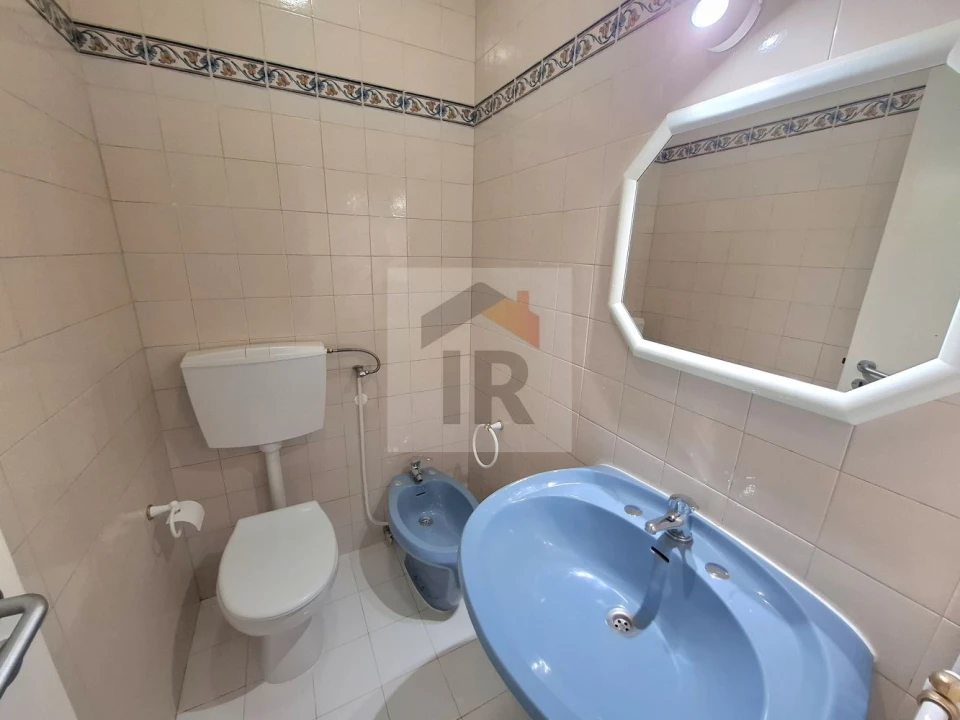 Apartamento T3 para Arrendamento em Nossa Senhora do Pópulo, Coto e São Gregório Foto 9