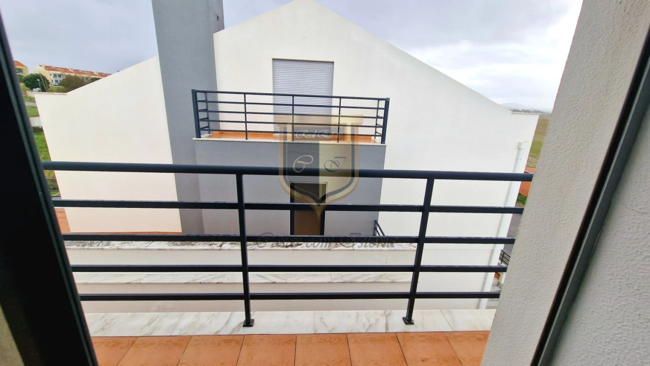 Moradia T3 para Venda em Silveira Foto 45