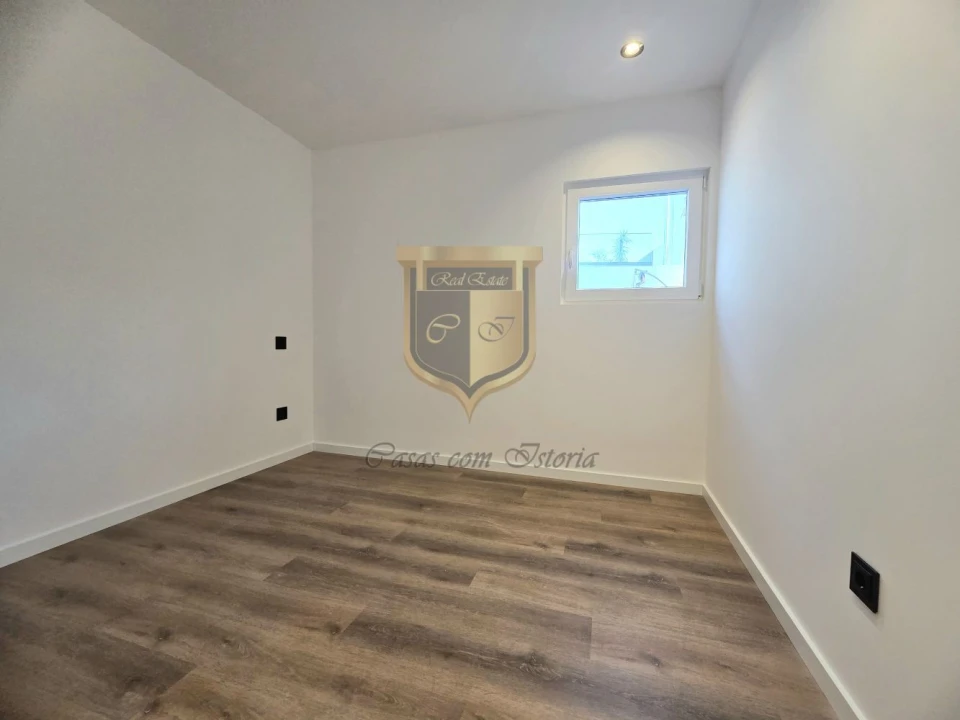 Moradia T2 para Venda em A dos Cunhados e Maceira Foto 8