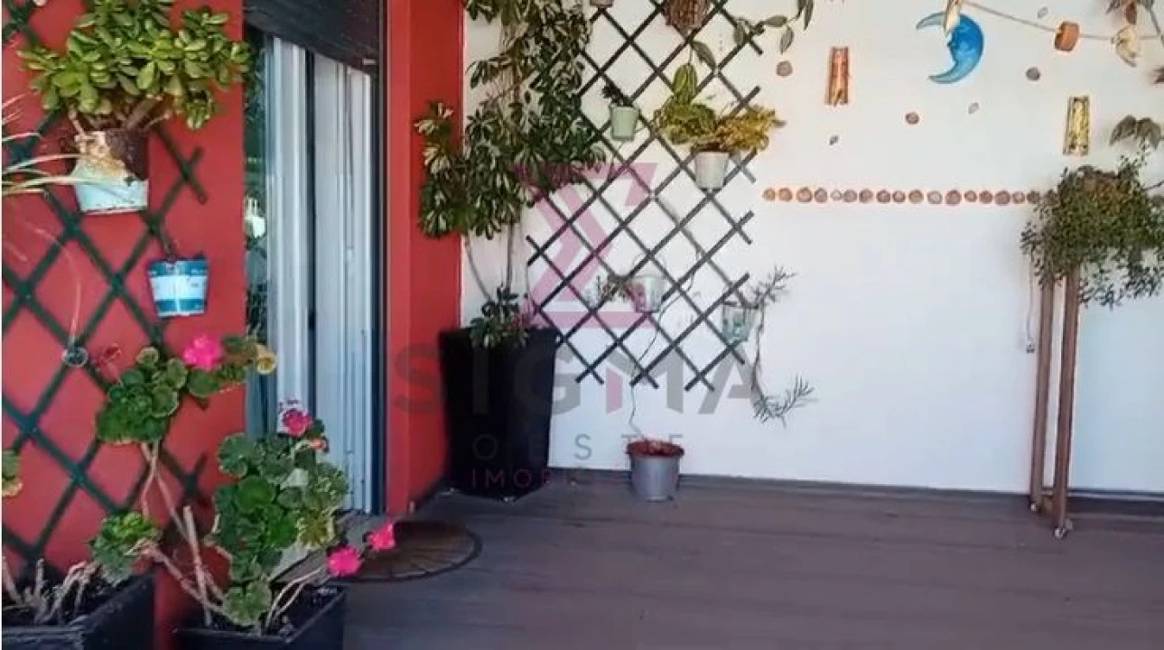 Moradia T4 para Venda em São Martinho do Porto Foto 8