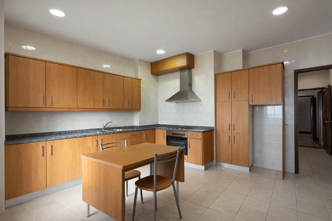 Apartamento T3 para Venda em Lordelo do Ouro e Massarelos Foto 12