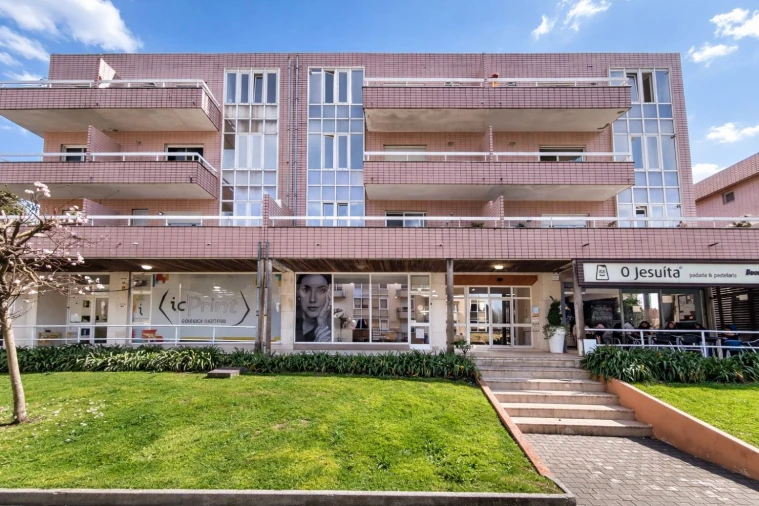 Apartamento T2 para Venda em Castêlo da Maia Foto 17