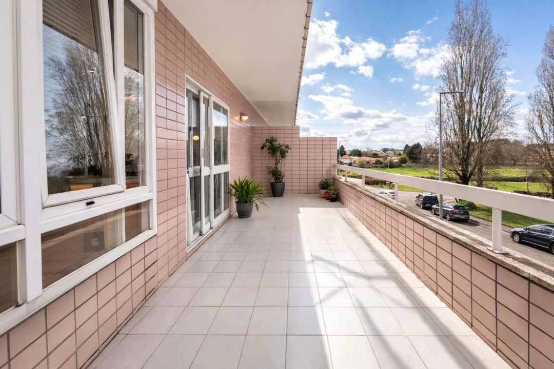 Apartamento T2 para Venda em Castêlo da Maia Foto 15