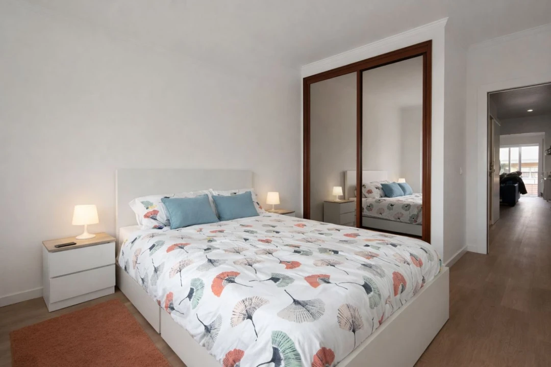 Apartamento T2 para Venda em Castêlo da Maia Foto 9