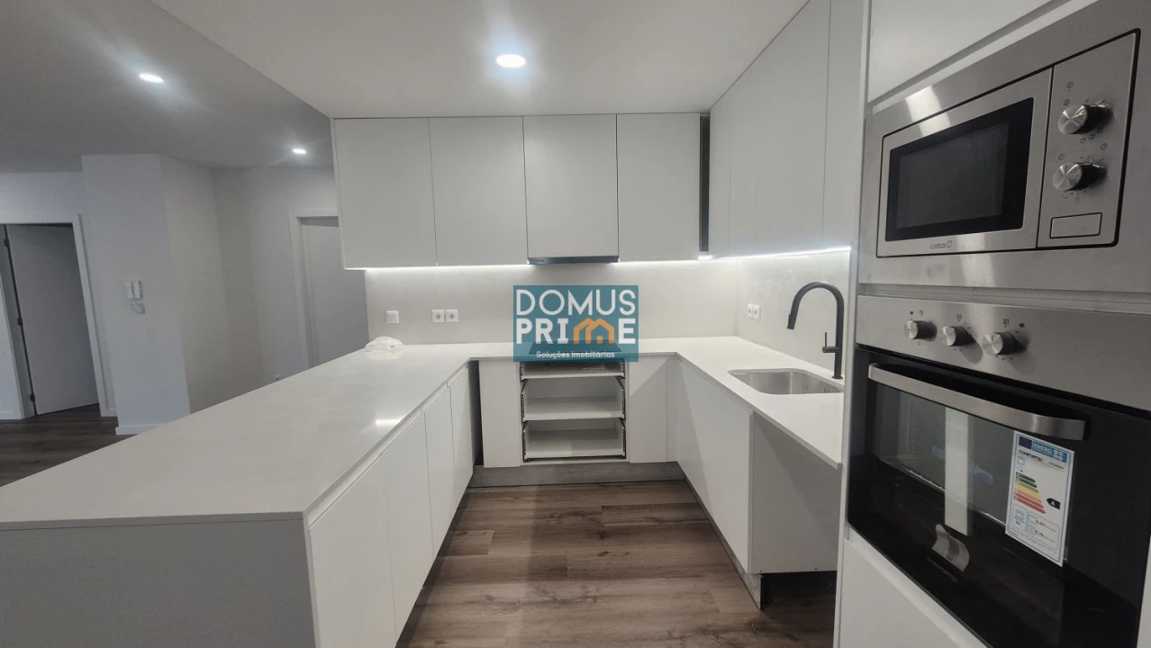 Apartamento T3 para Venda em Cabanelas Foto 4