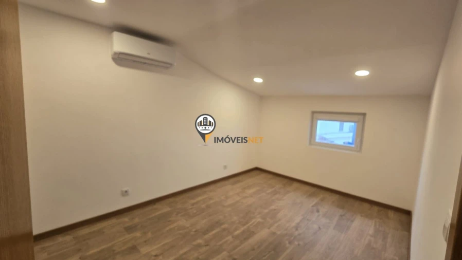 Moradia T4 para Venda em Benquerenças Foto 25