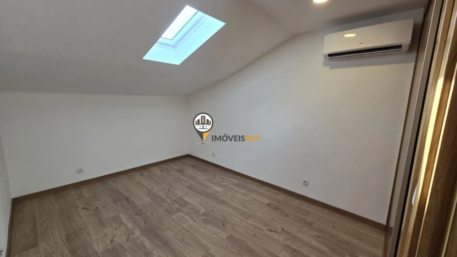 Moradia T4 para Venda em Benquerenças Foto 23