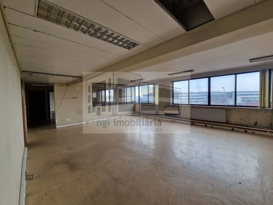 Loja para Venda em Alfragide Foto 18