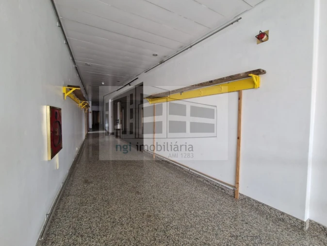 Loja para Venda em Alfragide Foto 12