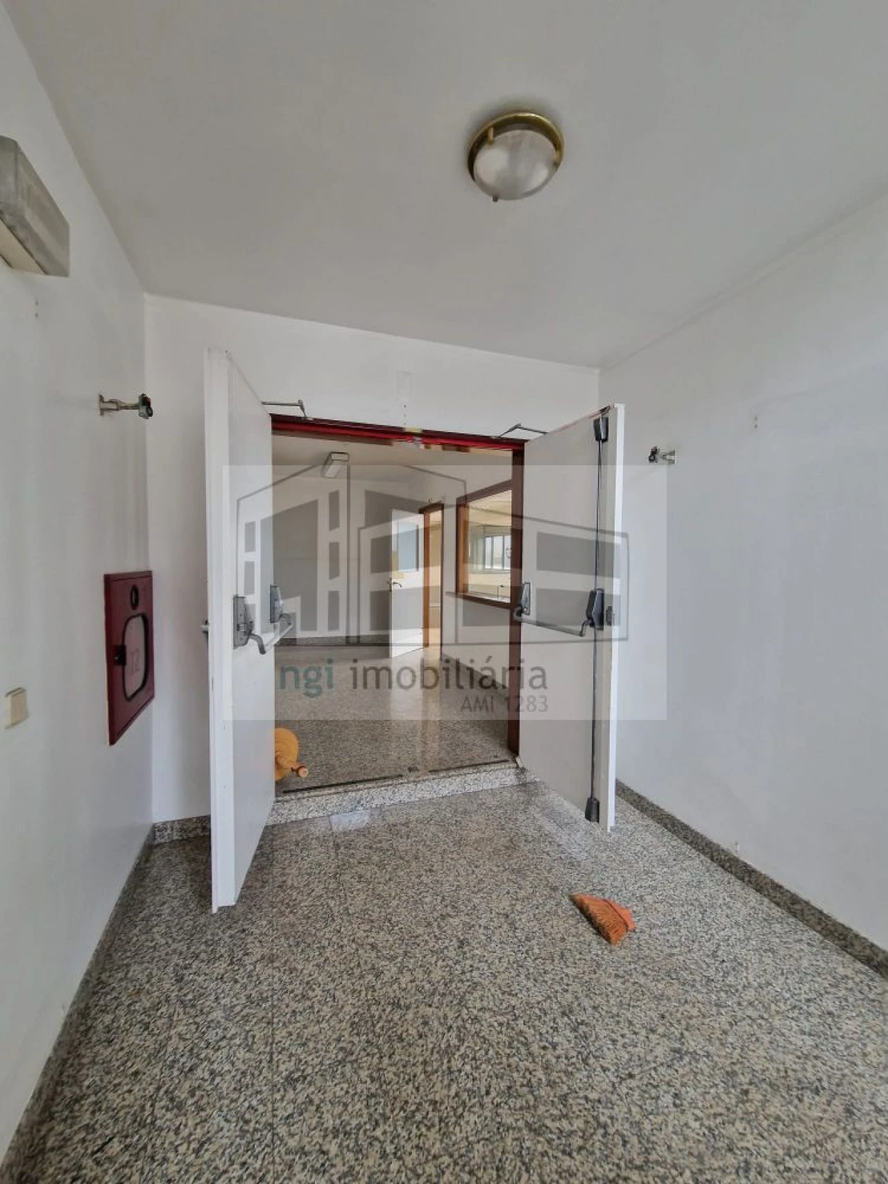 Loja para Venda em Alfragide Foto 8