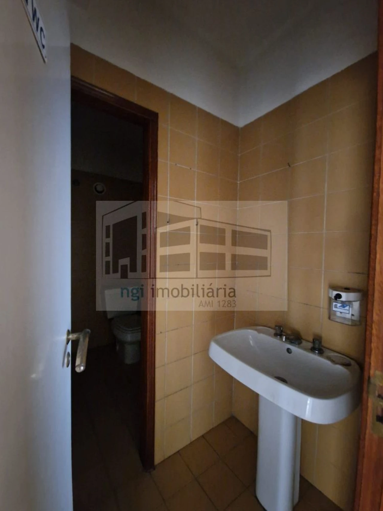 Loja para Venda em Alfragide Foto 10