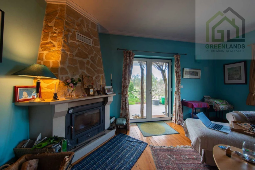 Moradia T8 para Venda em Serpins Foto 19