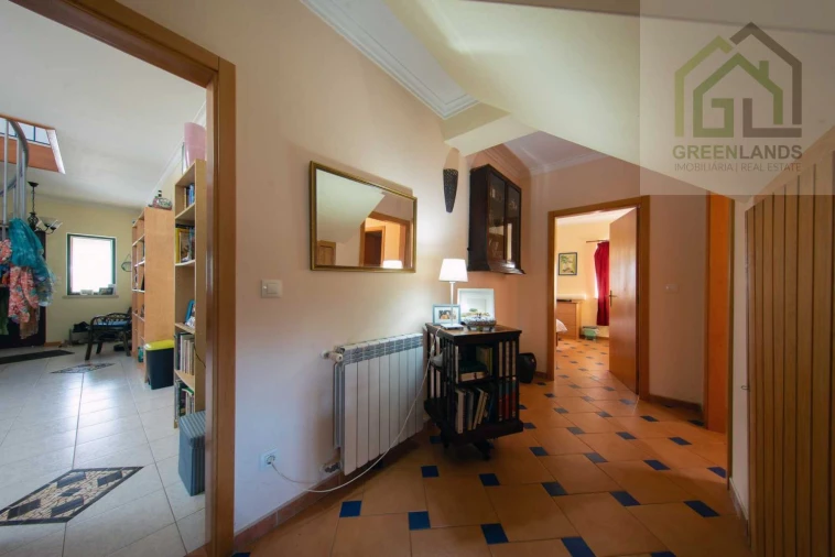 Moradia T8 para Venda em Serpins Foto 50