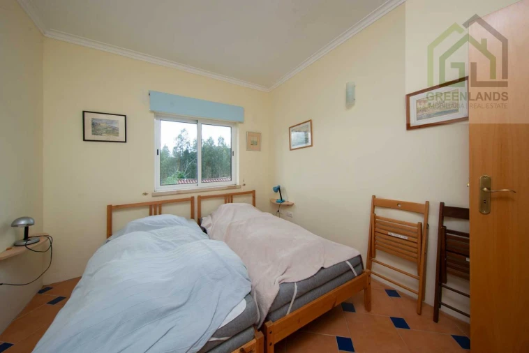 Moradia T8 para Venda em Serpins Foto 31