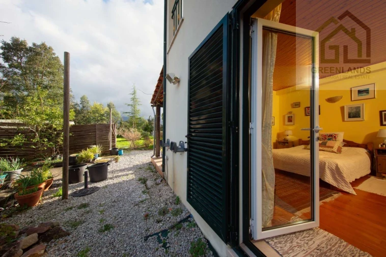 Moradia T8 para Venda em Serpins Foto 53