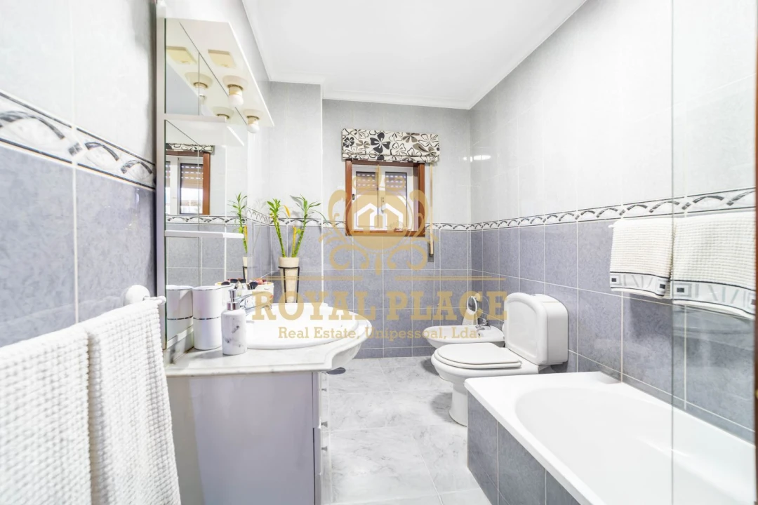 Apartamento T3 para Venda em Caldas de São Jorge e Pigeiros Foto 16