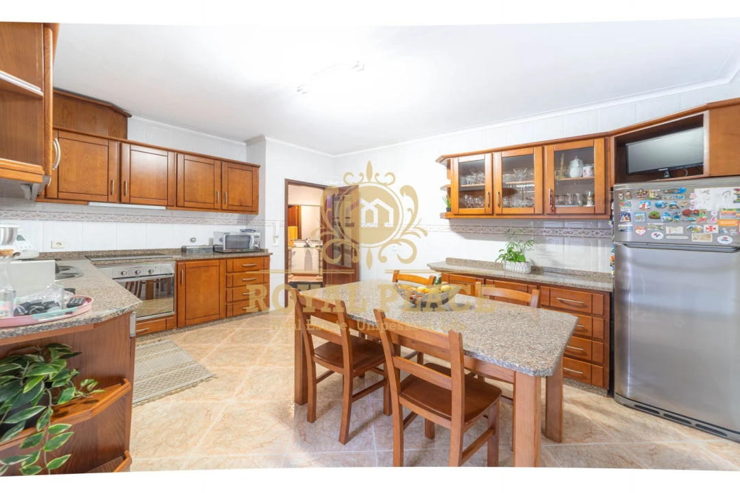 Apartamento T3 para Venda em Caldas de São Jorge e Pigeiros Foto 2