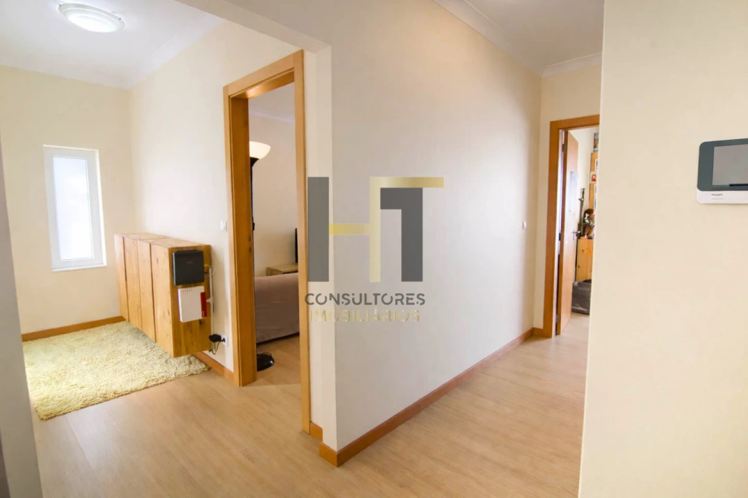 Apartamento T2 para Venda em Castêlo da Maia Foto 15
