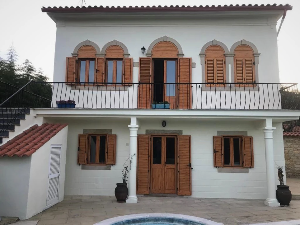 Moradia T5 para Venda em Chãos Foto 5