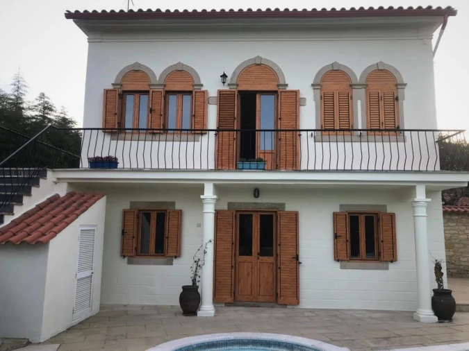 Moradia T5 para Venda em Chãos Foto 5