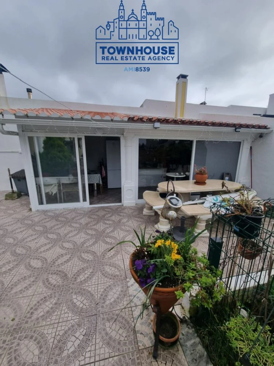 Moradia T2 para Venda em Sesimbra (Castelo) Foto 4