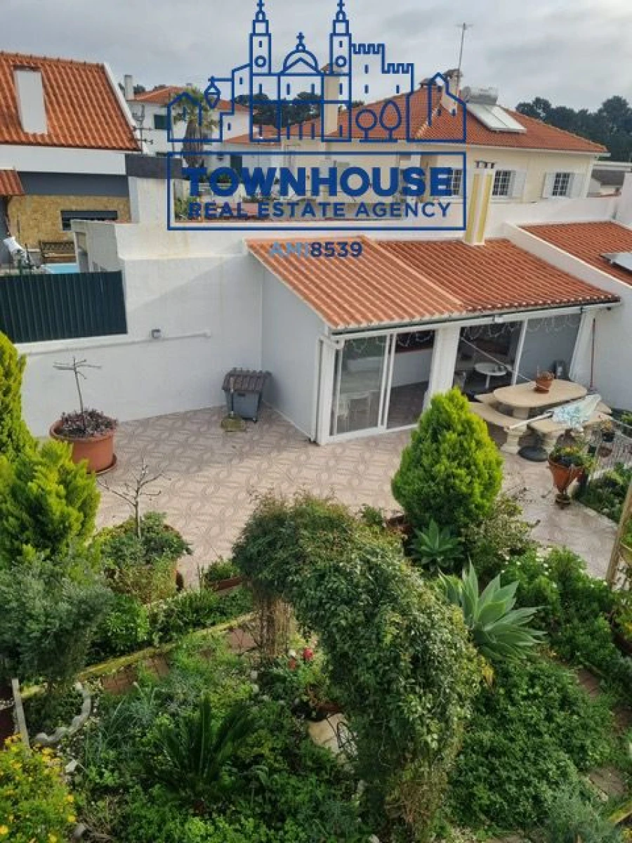 Moradia T2 para Venda em Sesimbra (Castelo) Foto 3