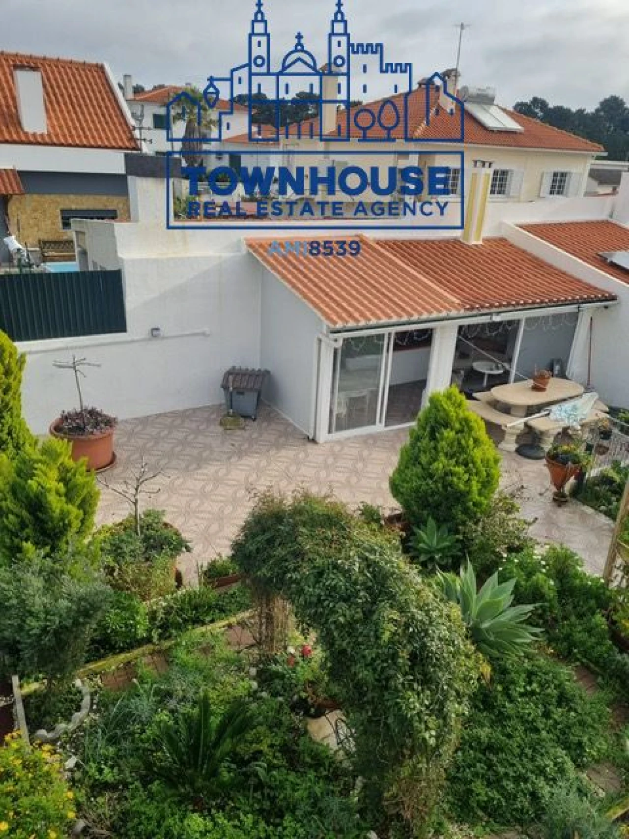 Moradia T2 para Venda em Sesimbra (Castelo) Foto 3