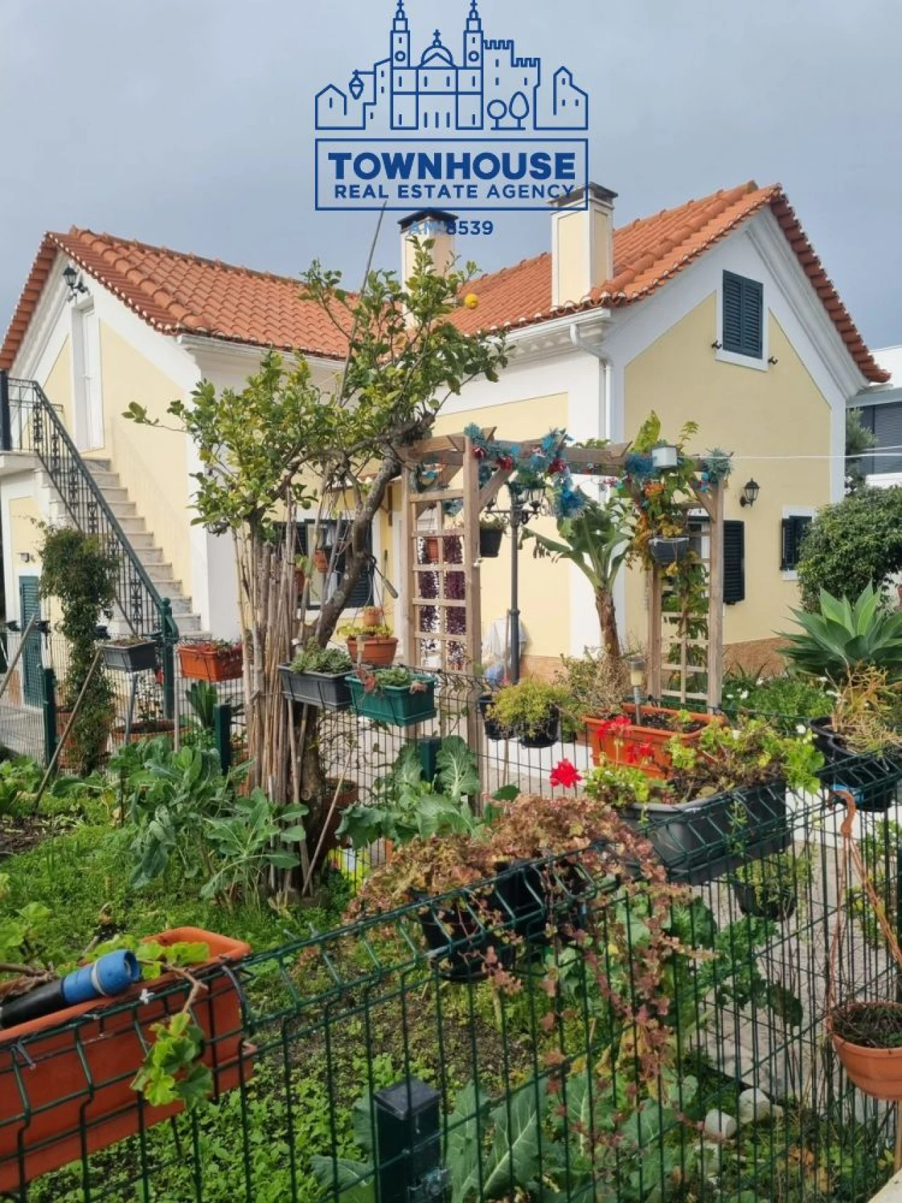 Moradia T2 para Venda em Sesimbra (Castelo) Foto 1