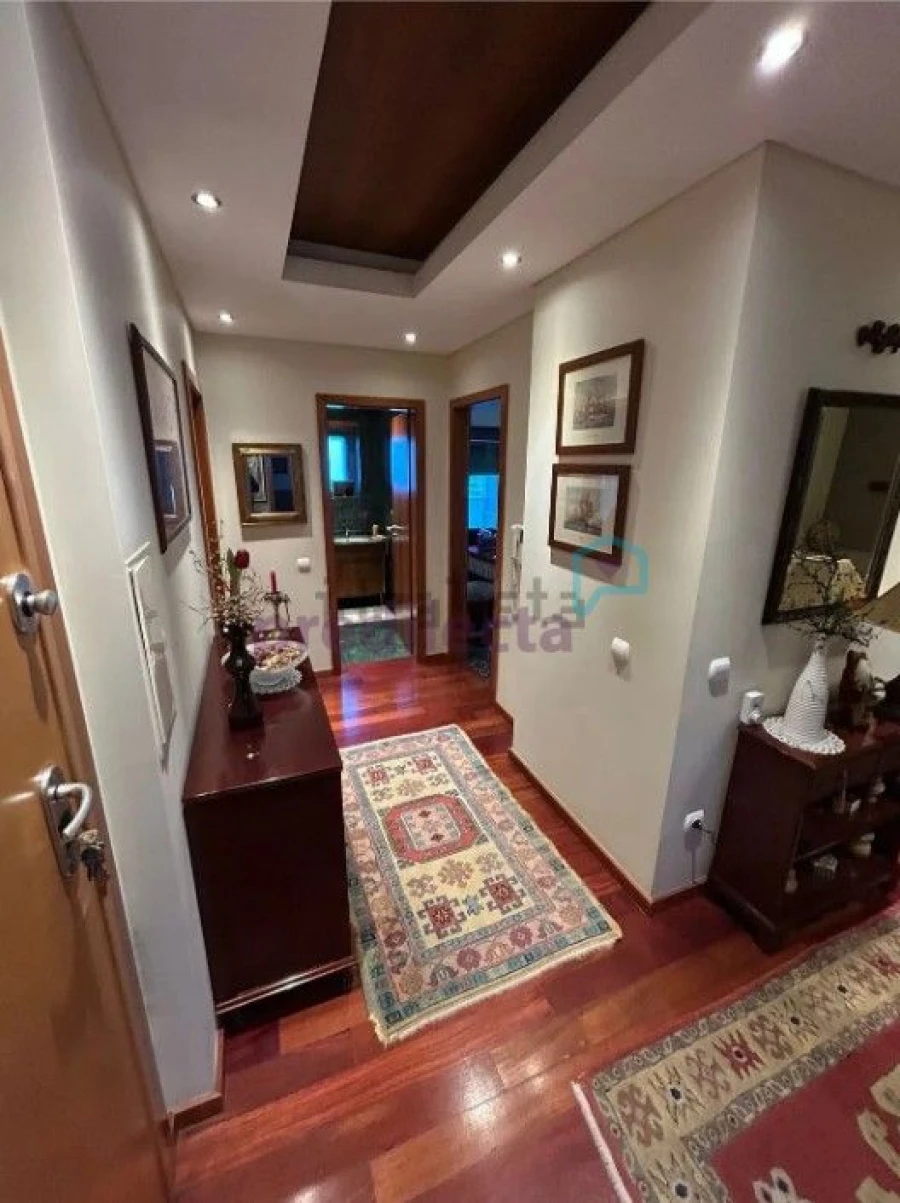 Apartamento T4 para Arrendamento em Paranhos Foto 5