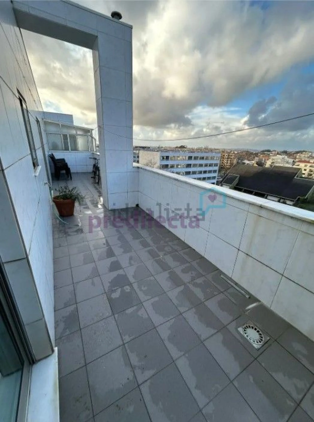 Apartamento T4 para Arrendamento em Paranhos Foto 22