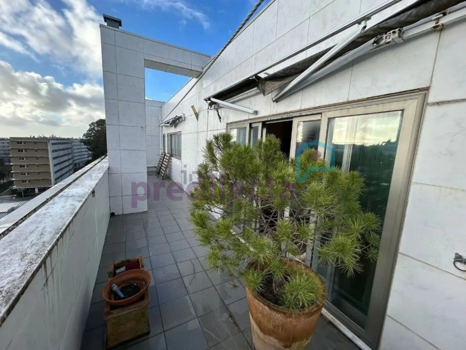 Apartamento T4 para Arrendamento em Paranhos Foto 15