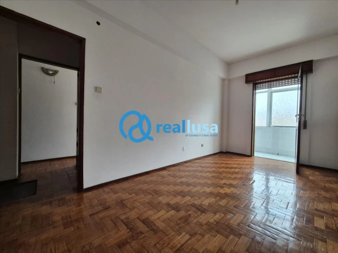 Apartamento T1 para Venda em Paranhos